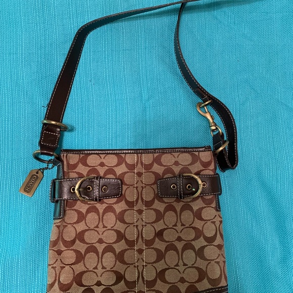 Authentic Coach Handbag, Excellent Condition - Picture 8 of 15